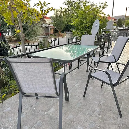 Apartment Karvali Blue Apartment Mit 2 Schlafzimmern, Strandnaehe & Voll Ausgestattet